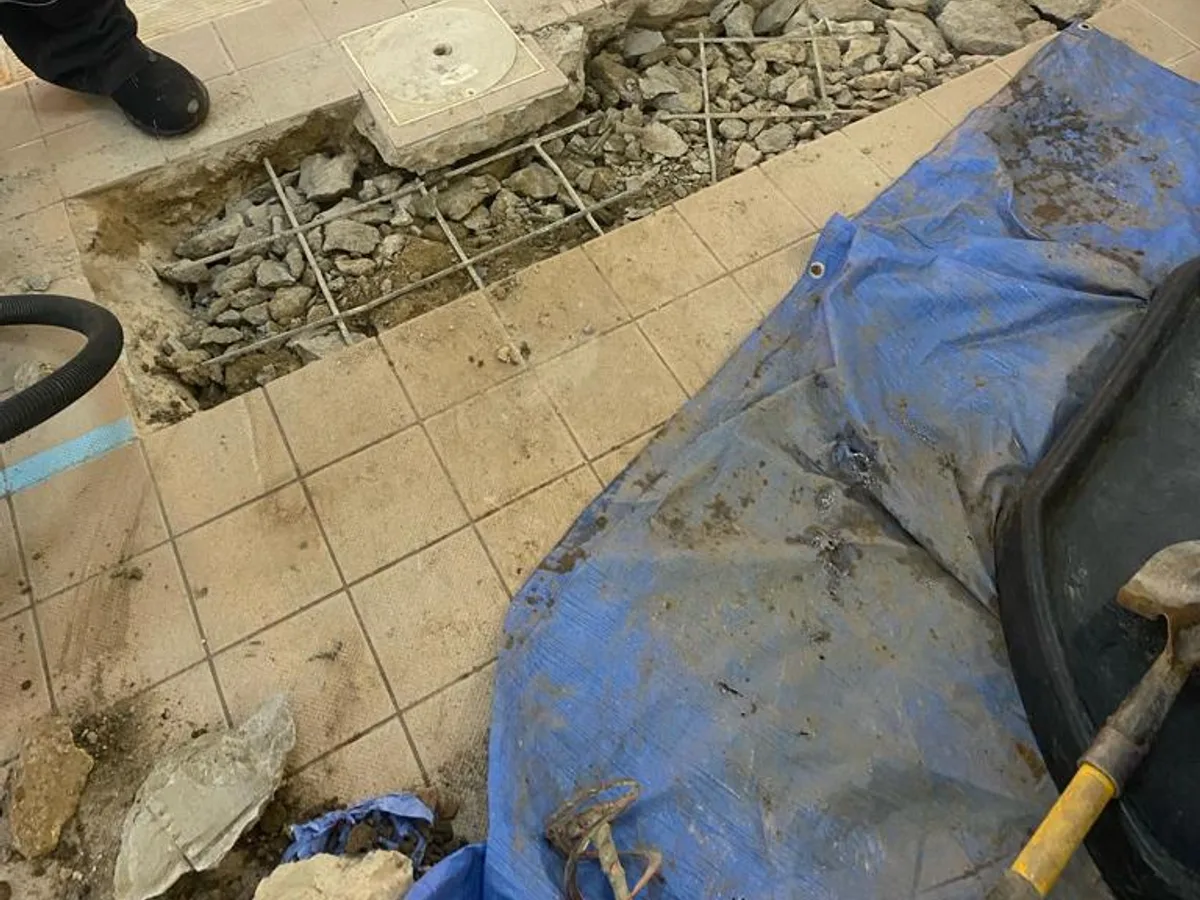 Swimming Pool Leak Detection in Bracknell
