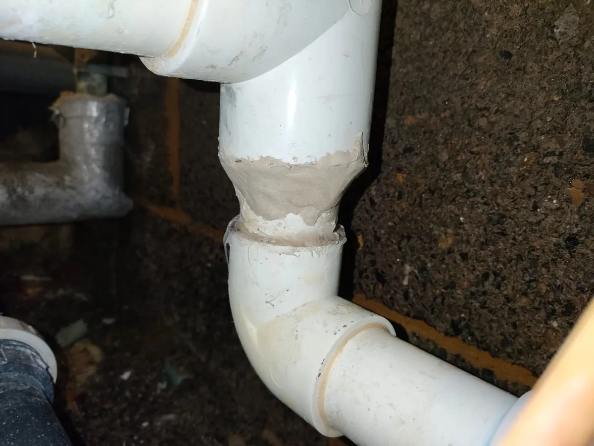 Swimming Pool Leak Detection in Bracknell