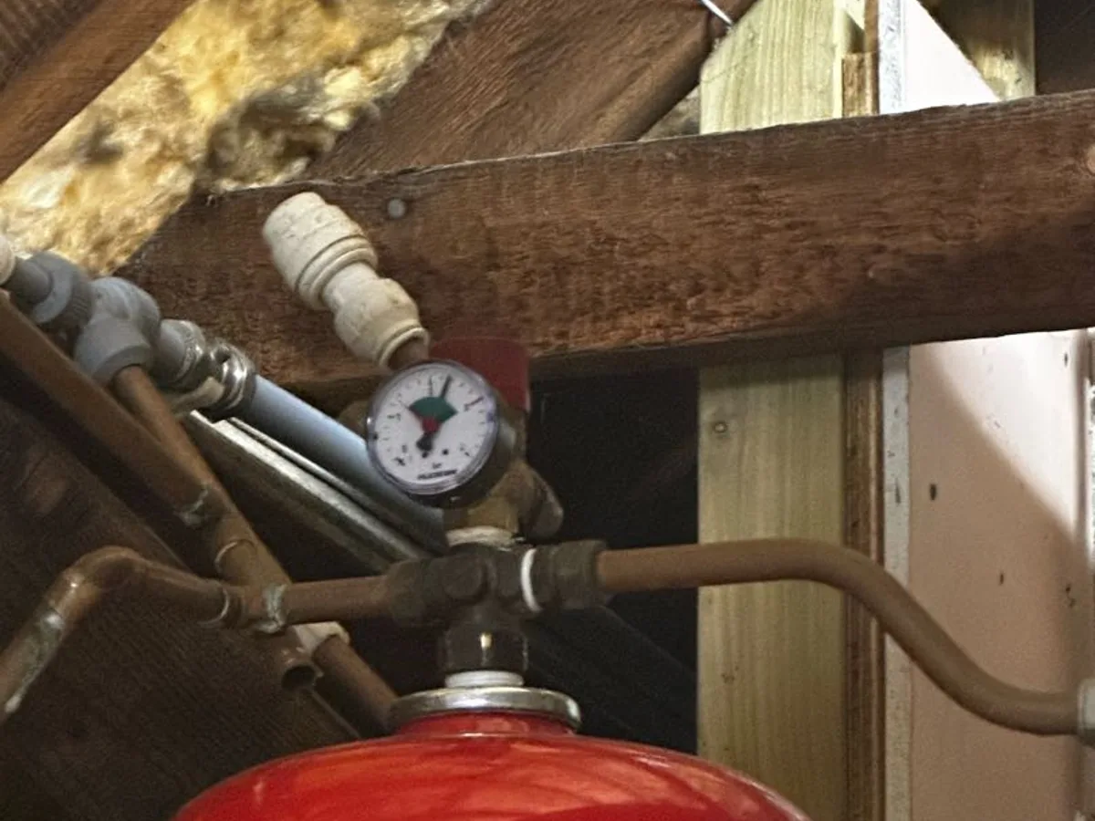 loft expansion vessel and pressure gauge pipework reinstated after repair
