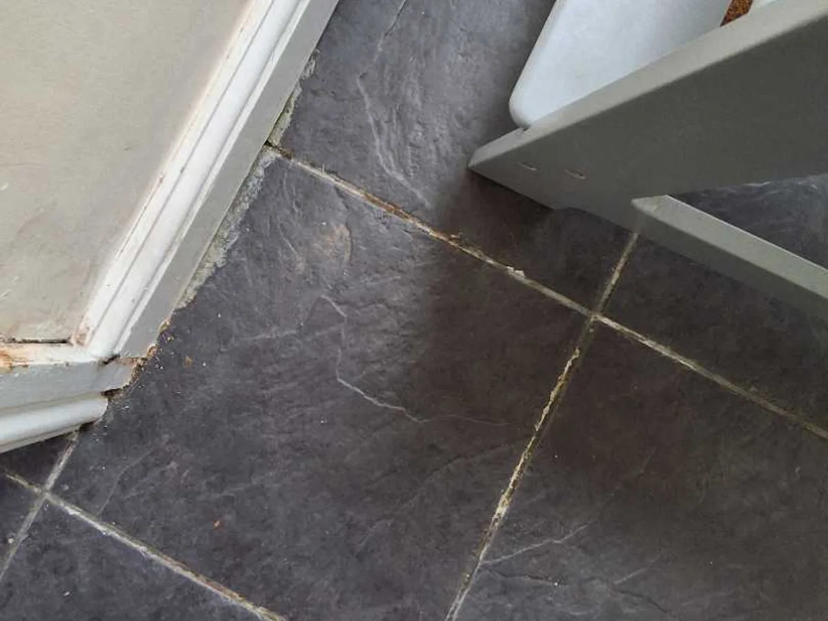 Hot Water Pipe Leak in Kingswood