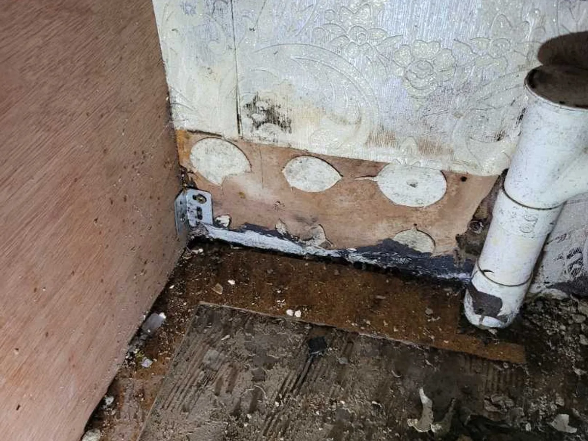 Hot Water System Leak in Poplar