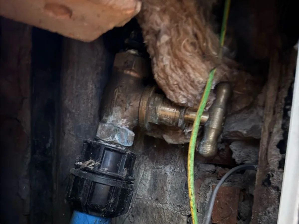internal stopcock on blue mains supply pipe inspected during leak detection survey