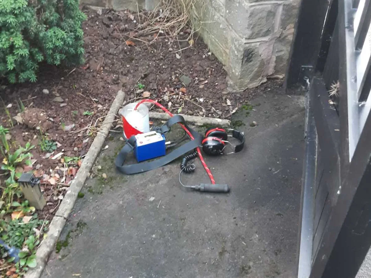 acoustic listening equipment laid at boundary wall and front gate during leak detection
