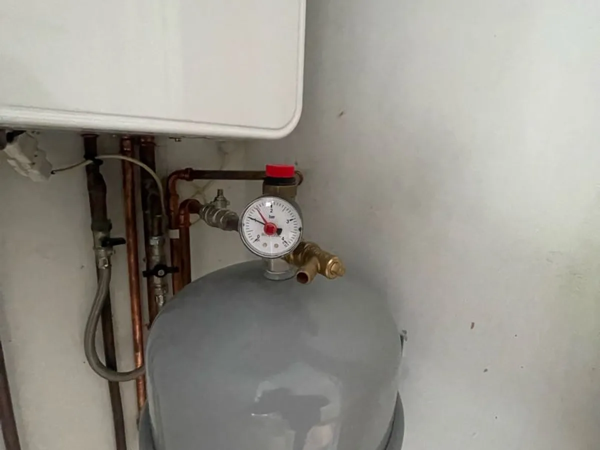 boiler pressure gauge reading 1.1 bar during leak detection investigation